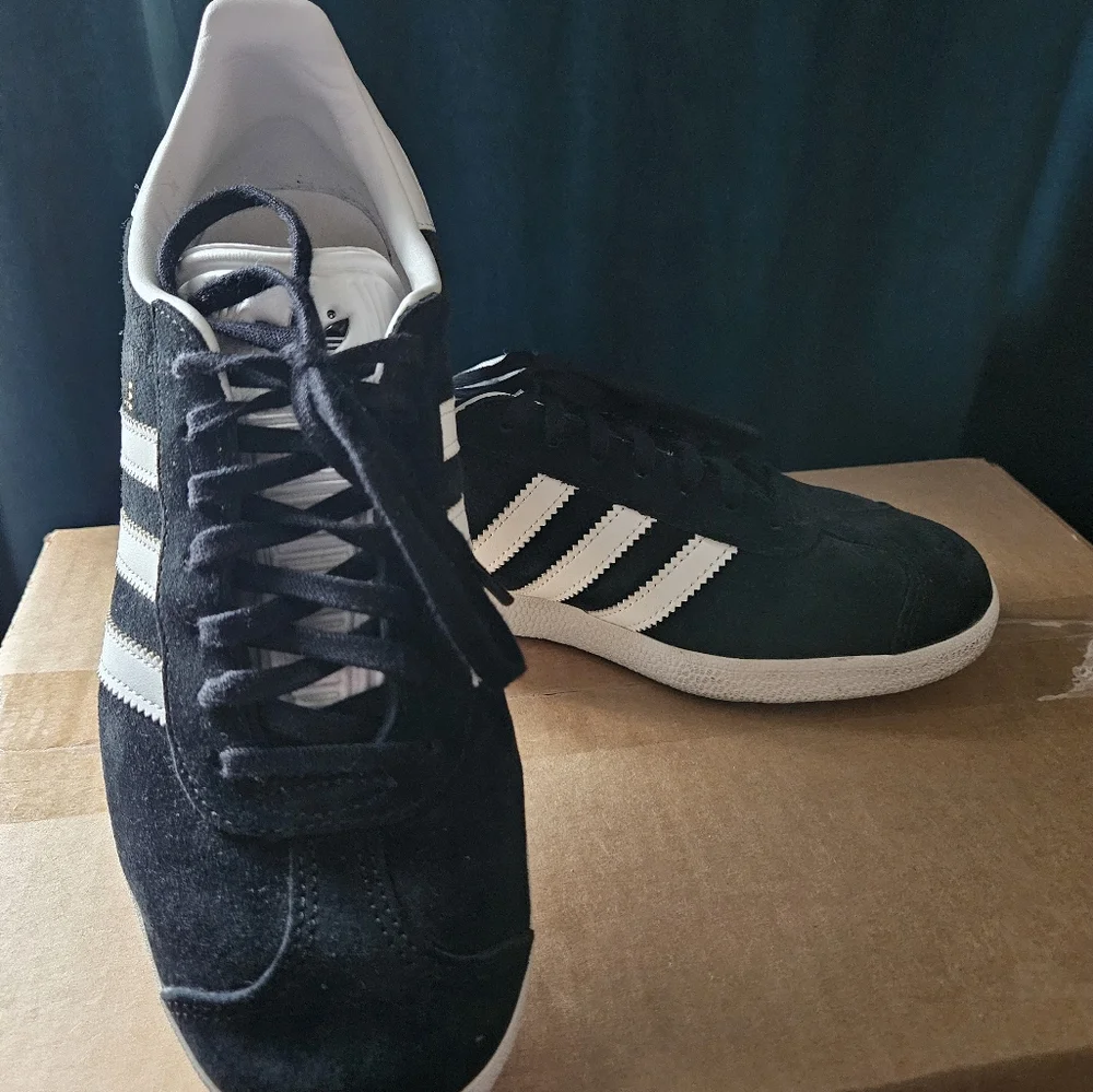 Adidas Gazelle - Picture 3 of 7